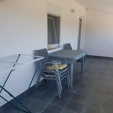 דירה Mira Tresk Otok *
