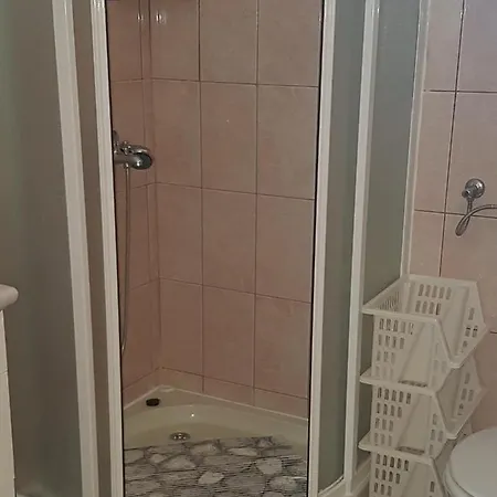 Mira Tresk Otok * Vir