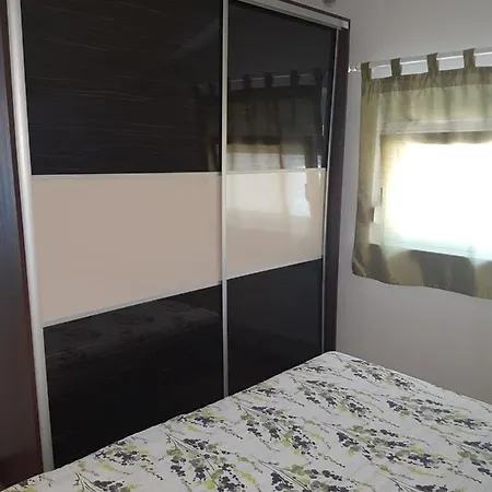 Apartment Mira Tresk Otok Vir