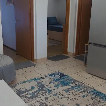 Mira Tresk Otok *